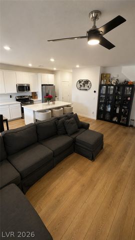 375 Great Ocean Avenue, North Las Vegas, NV 89084