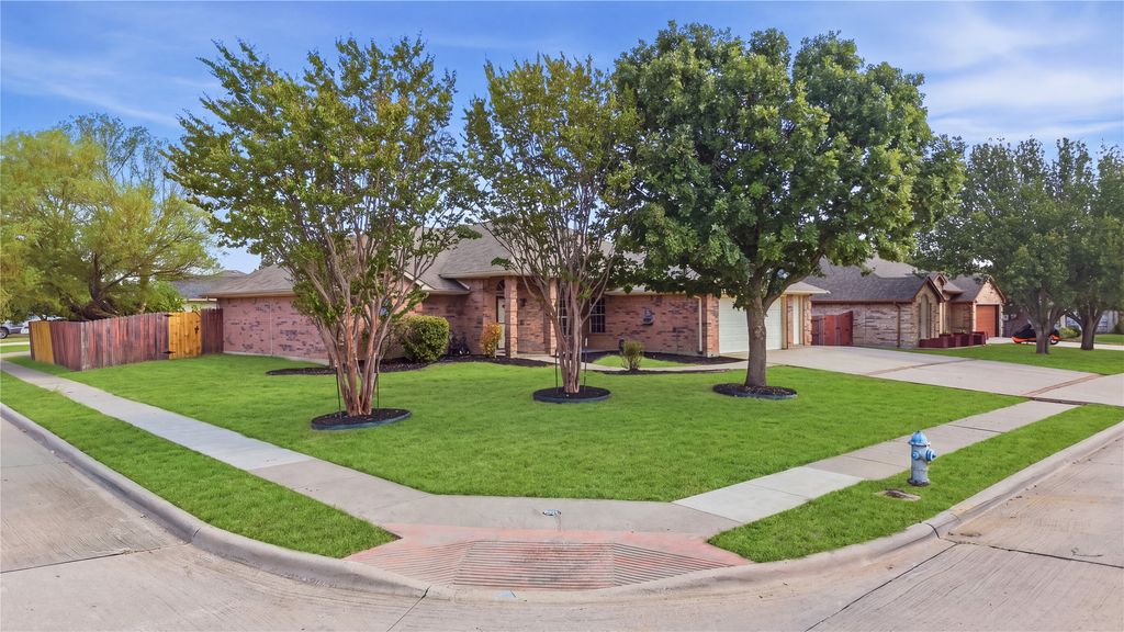 1701 Manten Boulevard, Denton, TX 76208 — photo 2