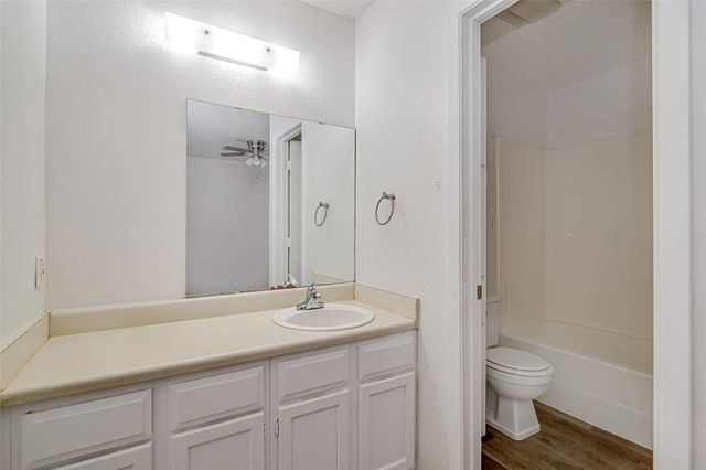 1312 Ridge Run Street A, Cleburne, TX 76033