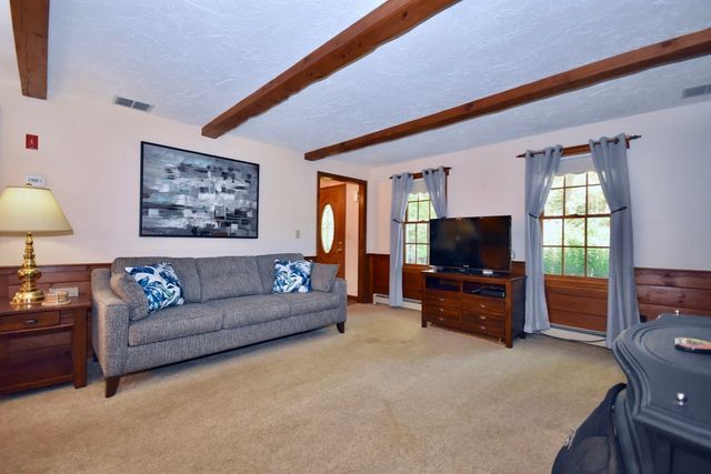 29 Purchase St., Middleboro, MA 02346