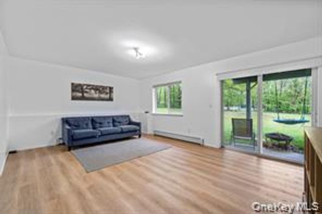 4 Sequoia Trail, Highland Mills, NY 10930