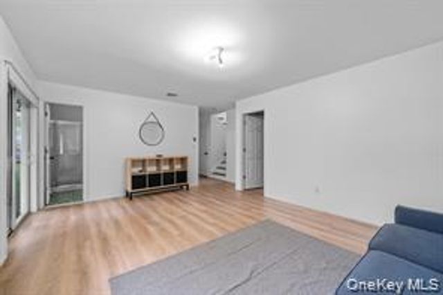 4 Sequoia Trail, Highland Mills, NY 10930