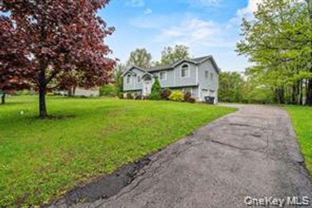 4 Sequoia Trail, Highland Mills, NY 10930