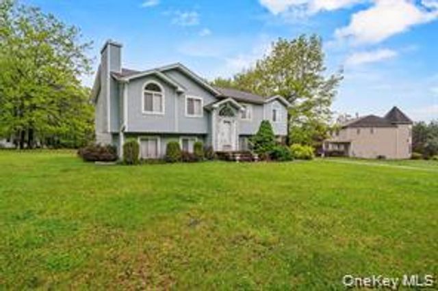 4 Sequoia Trail, Highland Mills, NY 10930