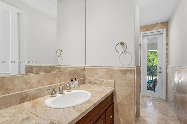 12801 Old Cutler Rd, Pinecrest, FL 33156
