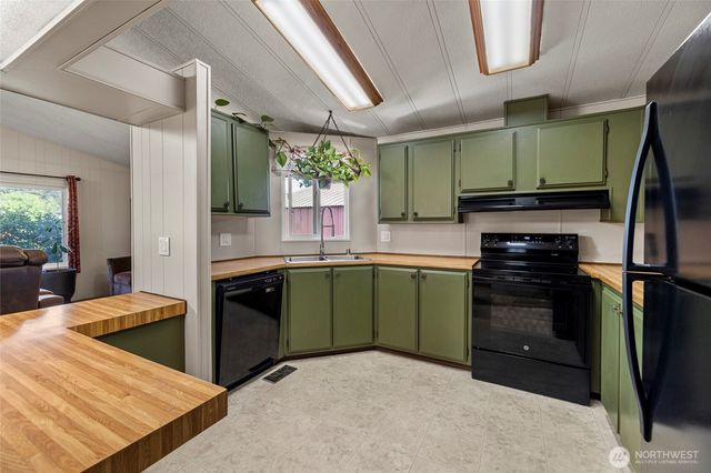 4331 Hamilton Drive, Oak Harbor, WA 98277