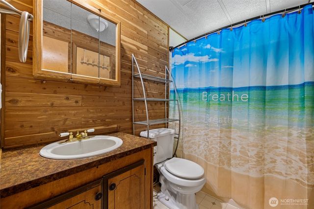 4331 Hamilton Drive, Oak Harbor, WA 98277