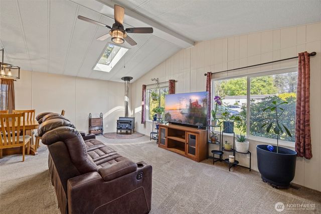 4331 Hamilton Drive, Oak Harbor, WA 98277
