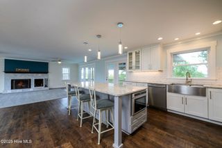 321 Riverside Drive, New Bern, NC 28560