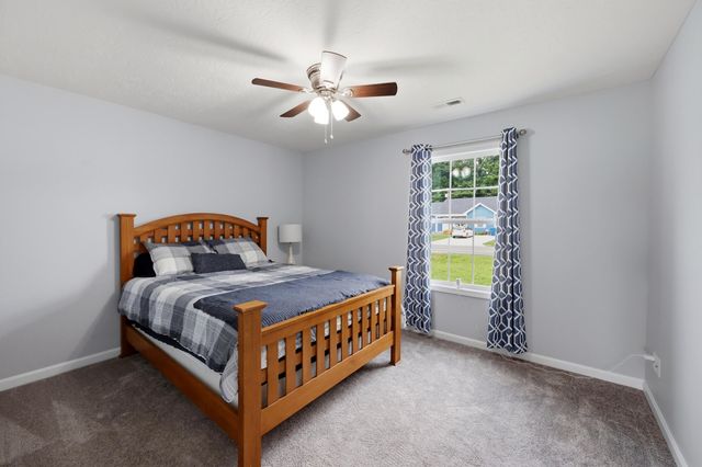 1071 Rainbow Way, Lawrenceburg, KY 40342