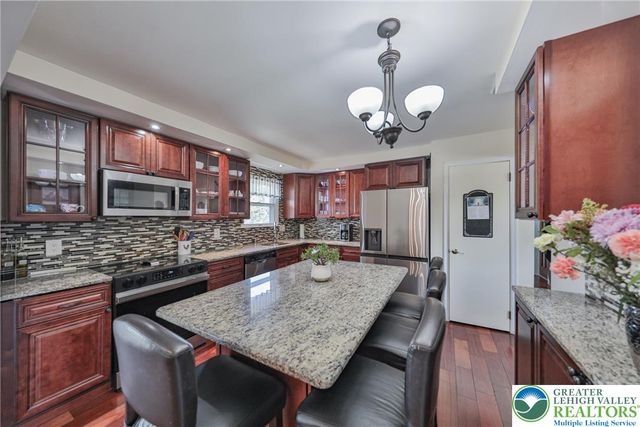 3115 Rick Road, North Whitehall Twp, PA 18078
