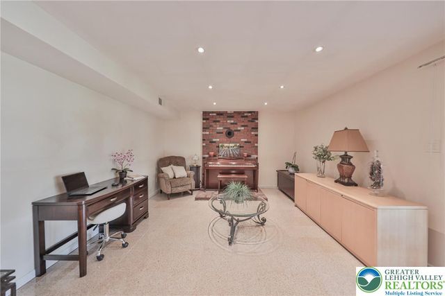 3115 Rick Road, North Whitehall Twp, PA 18078