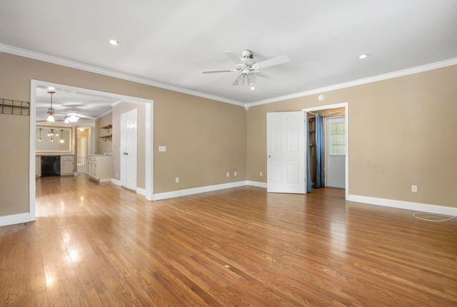 2168 Pineland Drive, Tallahassee, FL 32317