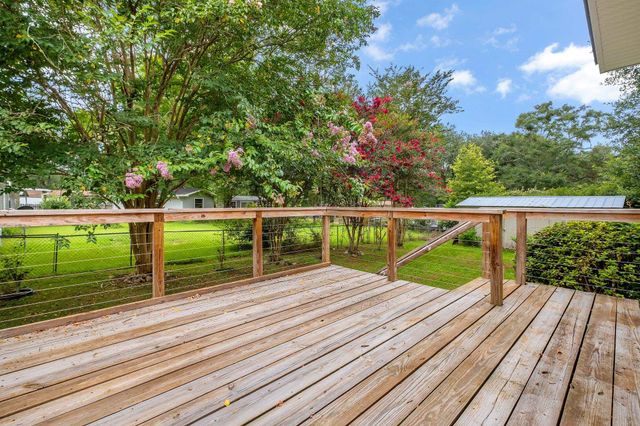 2168 Pineland Drive, Tallahassee, FL 32317