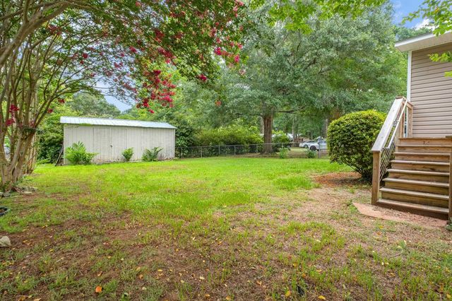 2168 Pineland Drive, Tallahassee, FL 32317