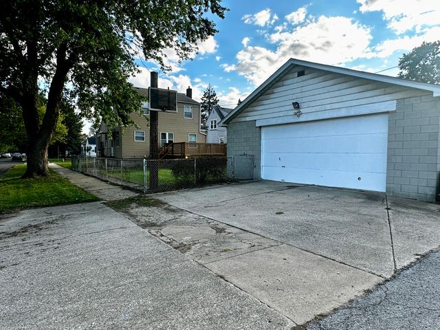 939 175th Place, Hammond, IN 46324