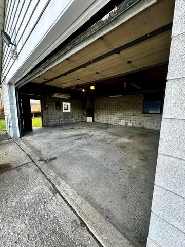 939 175th Place, Hammond, IN 46324