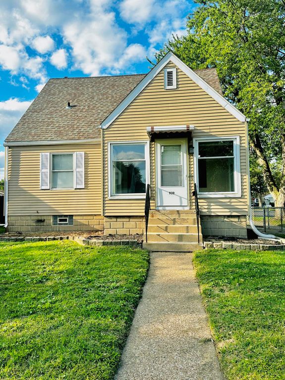 939 175th Place, Hammond, IN 46324