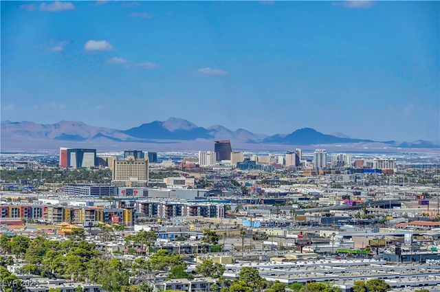 4381 West Flamingo Road 2510, Las Vegas, NV 89103