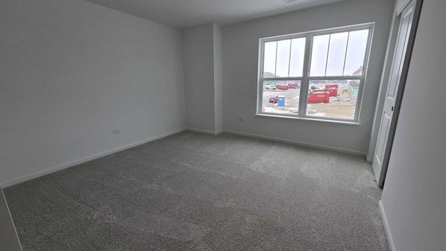 460 Hathaway Lane, Oswego, IL 60543