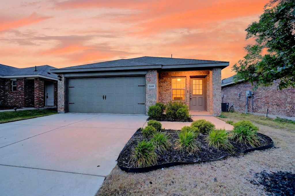 2108 Bailer Way, Royse City, TX 75189