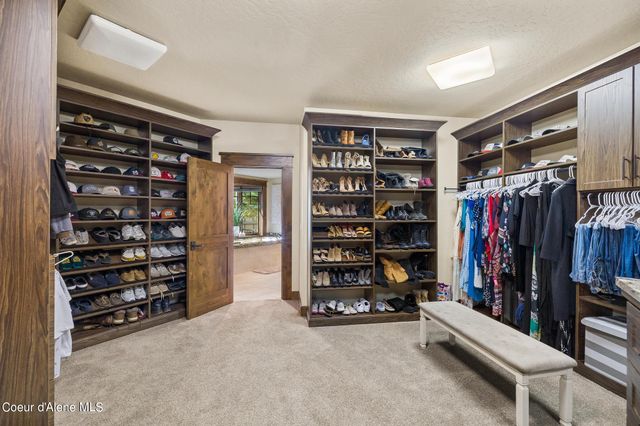 9741 Easy St, Hayden Lake, ID 83835