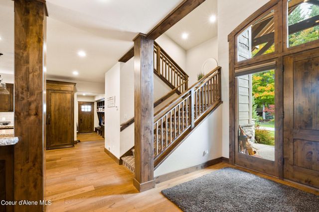 9741 Easy St, Hayden Lake, ID 83835