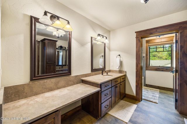 9741 Easy St, Hayden Lake, ID 83835