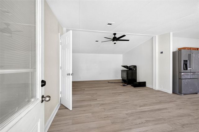 6766 NE 1ST PLACE, Ocala, FL 34470