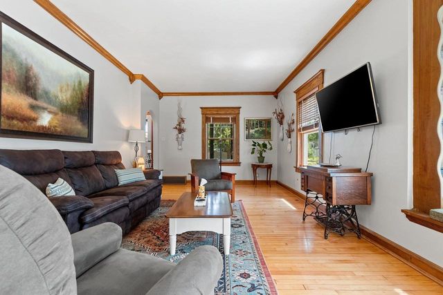 719 N MICHIGAN STREET, De Pere, WI 54115