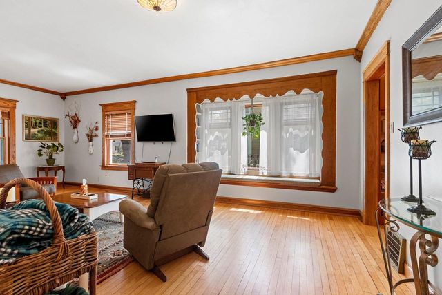 719 N MICHIGAN STREET, De Pere, WI 54115