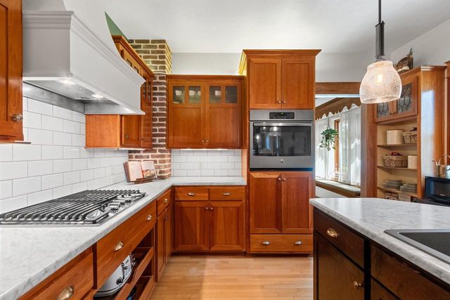 719 N MICHIGAN STREET, De Pere, WI 54115