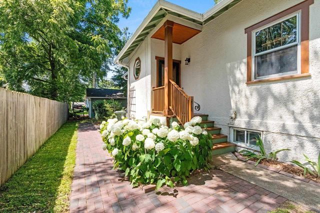 719 N MICHIGAN STREET, De Pere, WI 54115