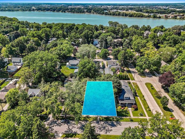 719 N MICHIGAN STREET, De Pere, WI 54115