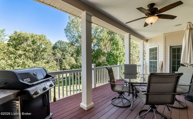 1201 Persimmon Ridge Dr, Louisville, KY 40245