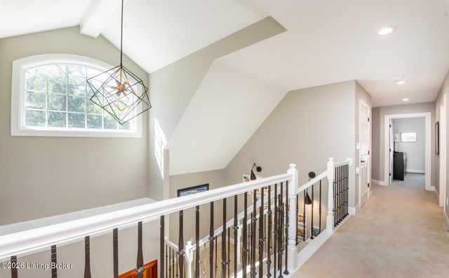 1201 Persimmon Ridge Dr, Louisville, KY 40245