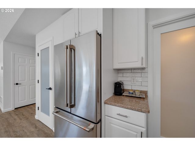 37835 19TH St, Manzanita, OR 97130