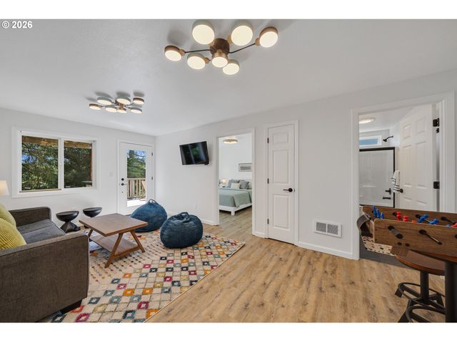 37835 19TH St, Manzanita, OR 97130