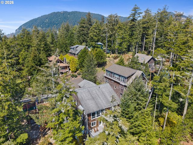 37835 19TH St, Manzanita, OR 97130