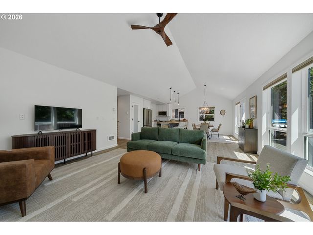 37835 19TH St, Manzanita, OR 97130