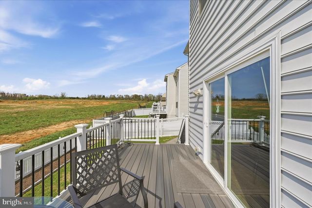 108 SHALLOW CREEK DR, Ranson, WV 25438