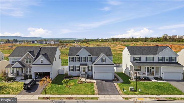 108 SHALLOW CREEK DR, Ranson, WV 25438