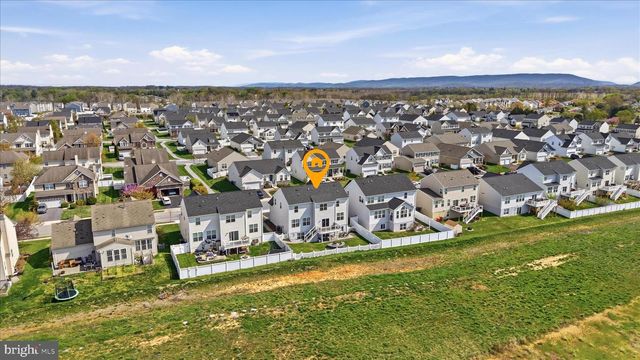 108 SHALLOW CREEK DR, Ranson, WV 25438