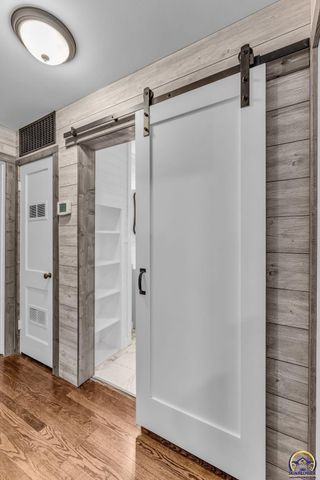 2212 SW Plass AVE, Topeka, KS 66611