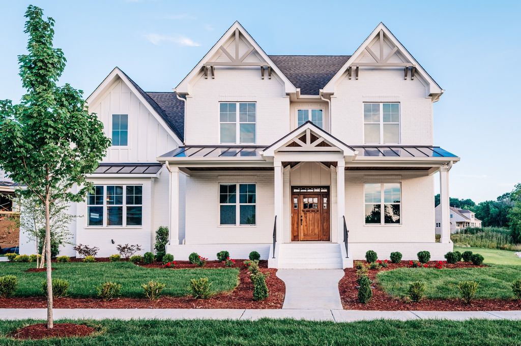 2290 Brakeman Ln, Thompsons Station, TN 37179