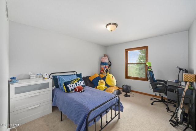 6065 Thomasville Court, Sylvania, OH 43560