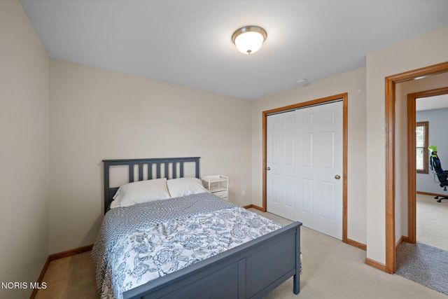 6065 Thomasville Court, Sylvania, OH 43560