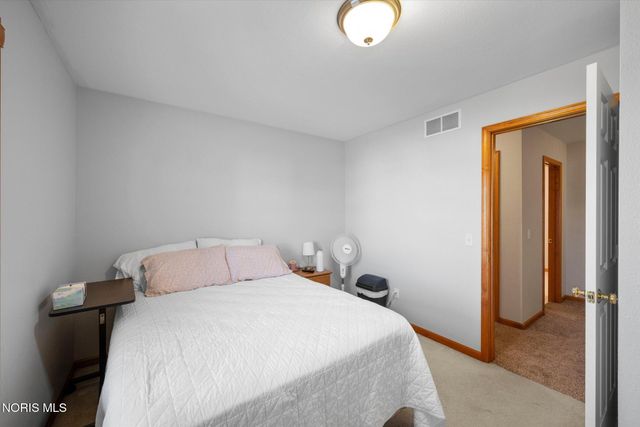 6065 Thomasville Court, Sylvania, OH 43560