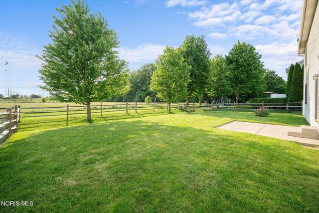 6065 Thomasville Court, Sylvania, OH 43560