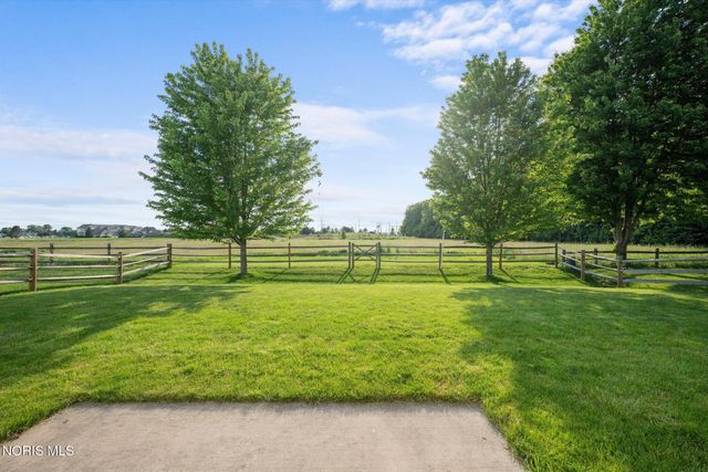 6065 Thomasville Court, Sylvania, OH 43560